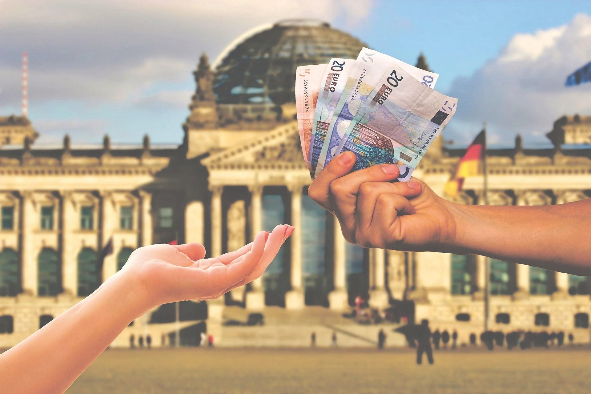 money and tips in Morocco